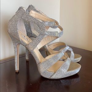 EUC Women's Nina New York Heels